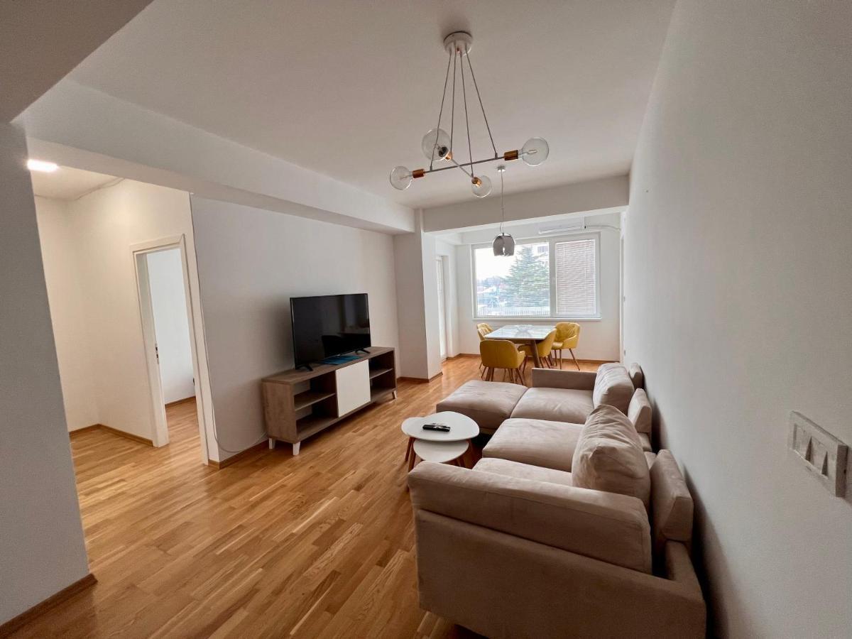 High-End Spacious Apartment Next To City Mall Escópia Exterior foto