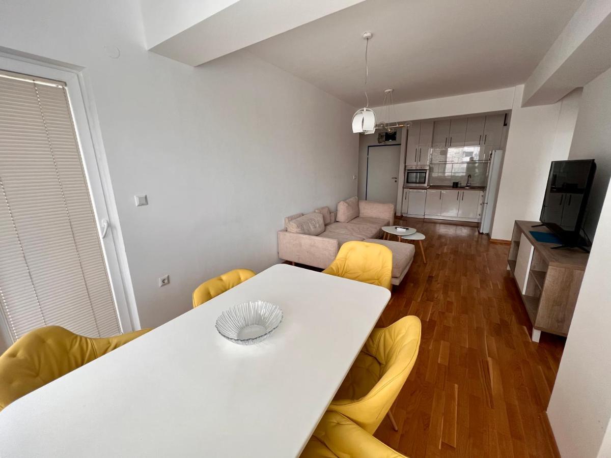 High-End Spacious Apartment Next To City Mall Escópia Exterior foto