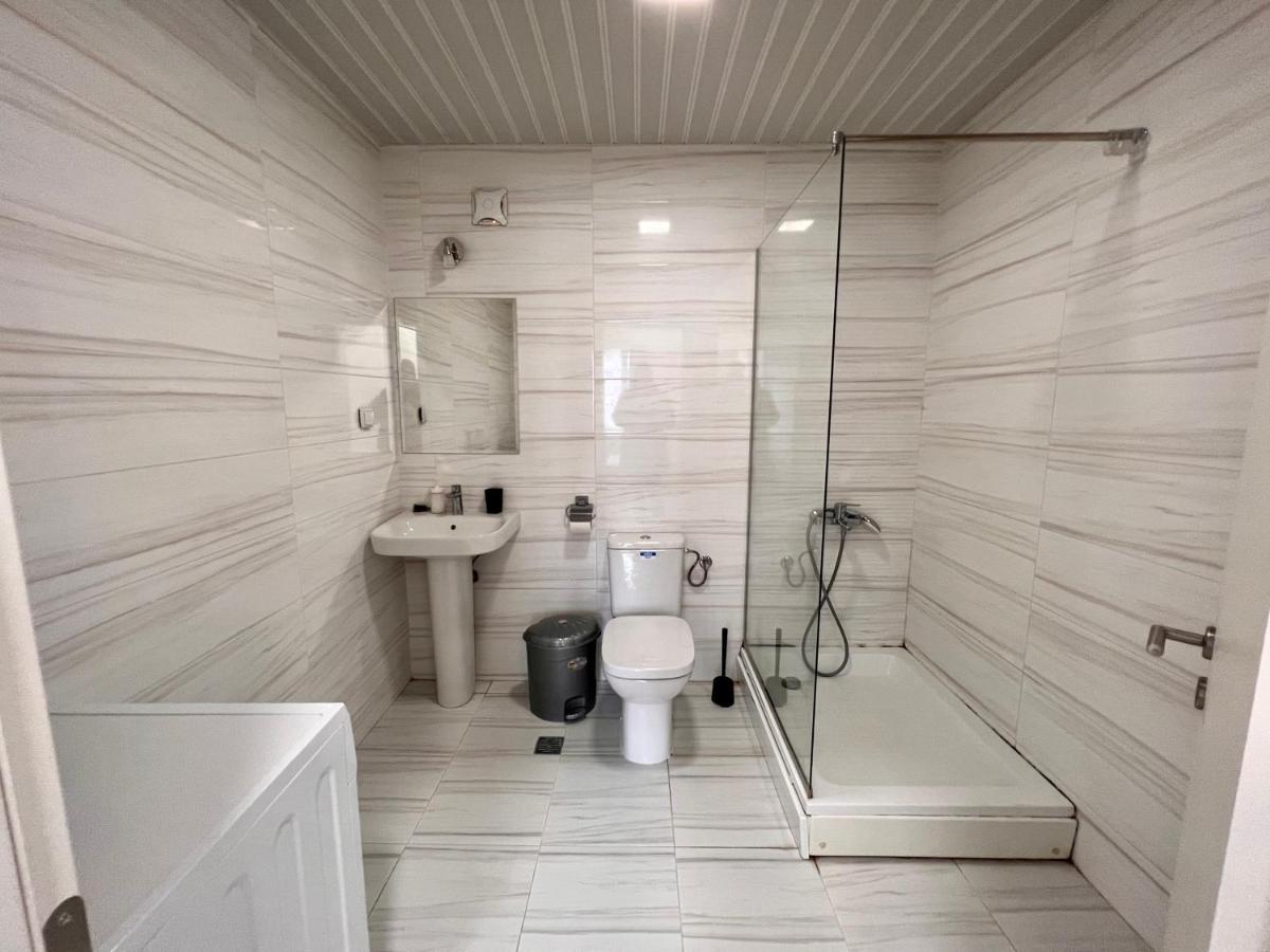 High-End Spacious Apartment Next To City Mall Escópia Exterior foto