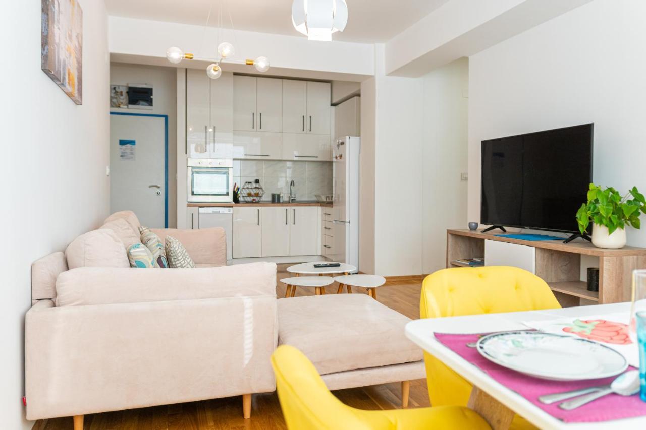 High-End Spacious Apartment Next To City Mall Escópia Exterior foto