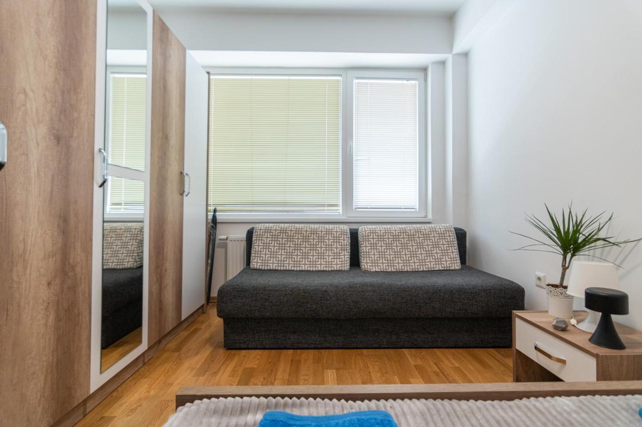 High-End Spacious Apartment Next To City Mall Escópia Exterior foto