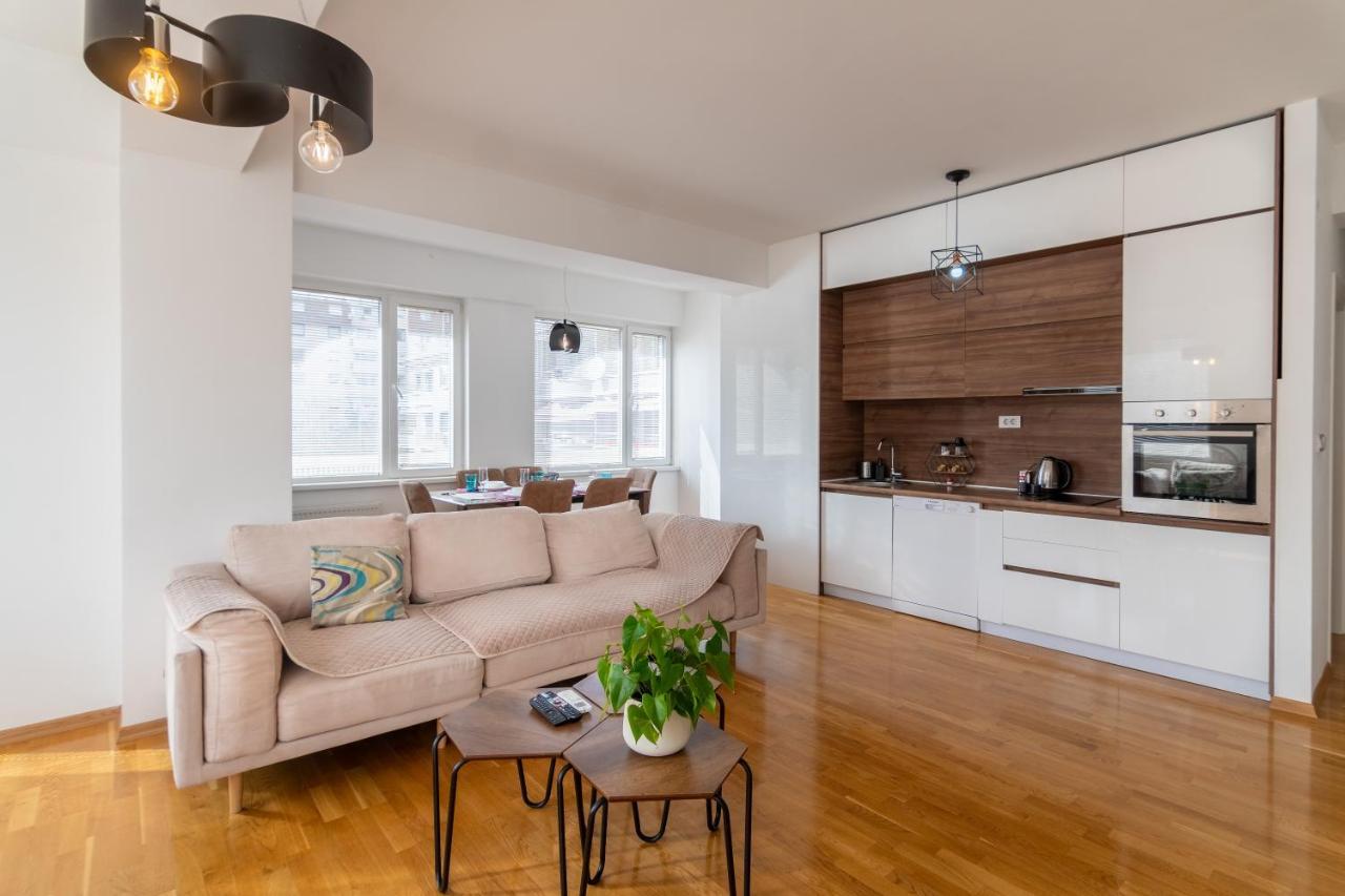 High-End Spacious Apartment Next To City Mall Escópia Exterior foto