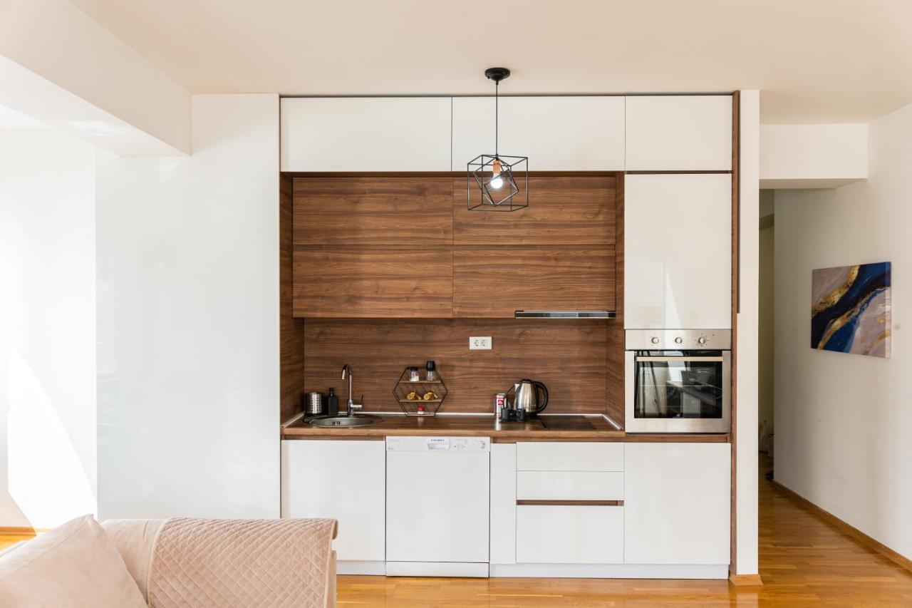 High-End Spacious Apartment Next To City Mall Escópia Exterior foto