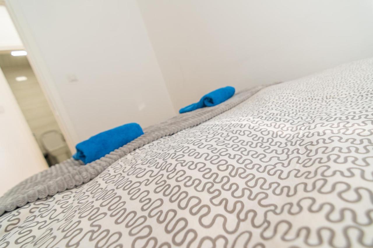 High-End Spacious Apartment Next To City Mall Escópia Exterior foto