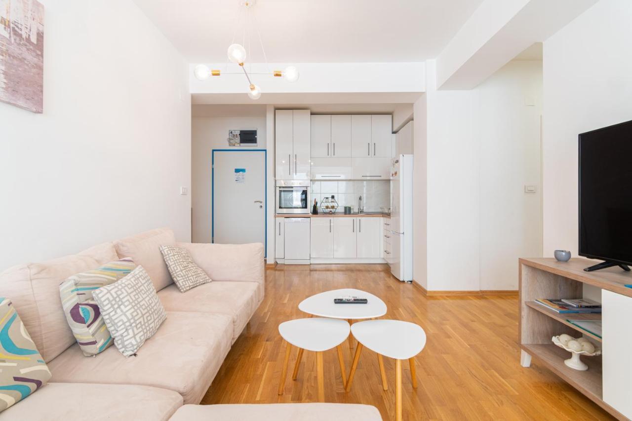 High-End Spacious Apartment Next To City Mall Escópia Exterior foto