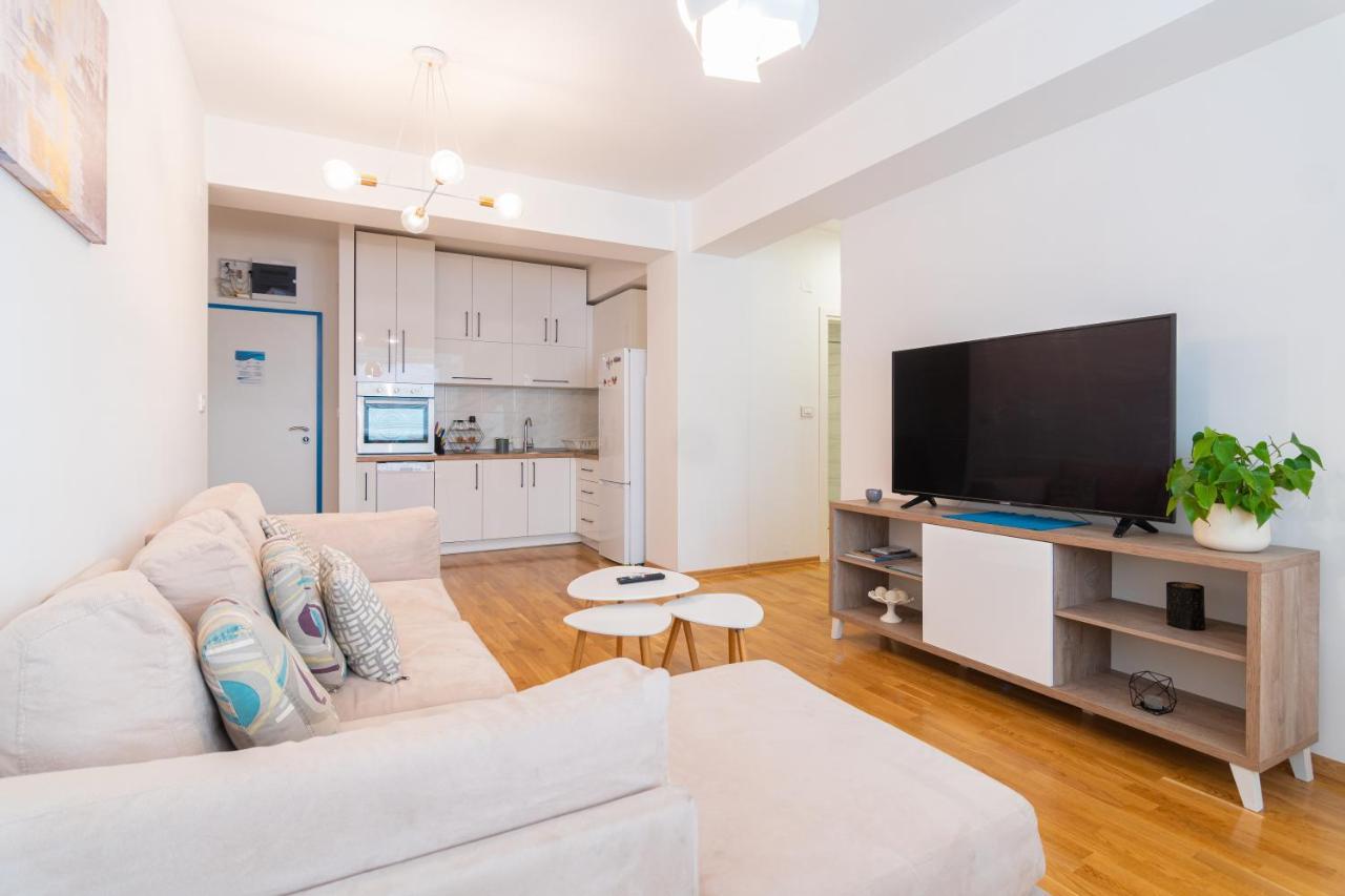 High-End Spacious Apartment Next To City Mall Escópia Exterior foto