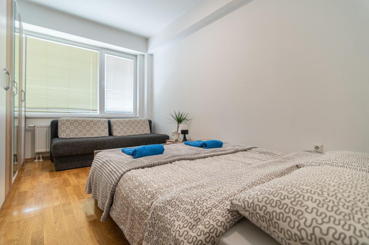 High-End Spacious Apartment Next To City Mall Escópia Exterior foto